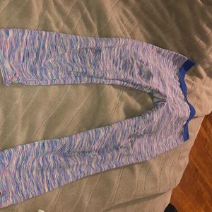 Quarter length leggings